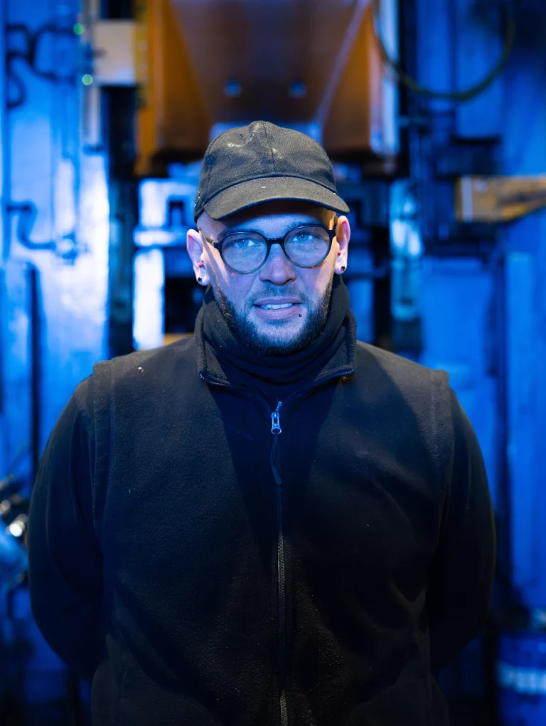 CÉDRIC intérimaire opérateur régleur